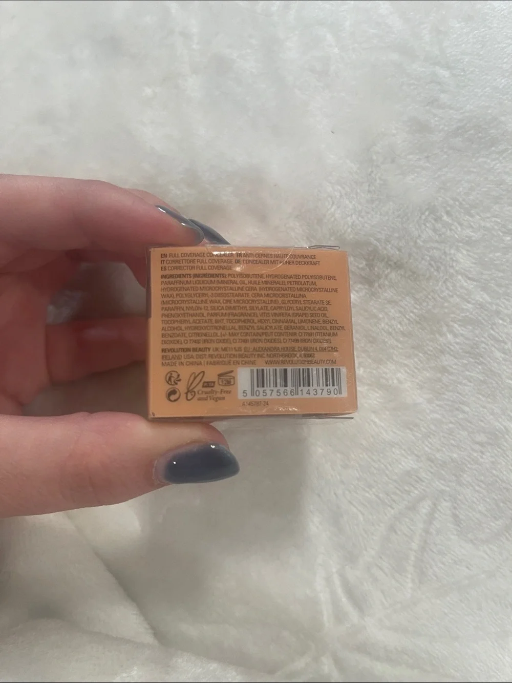 Revolution Ultimate Coverage Concealer - Tan